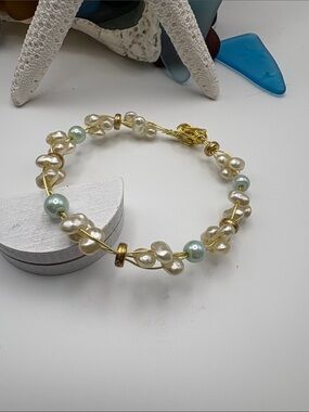 Gold Pearl and Seafoam Bead Wire Bracelet